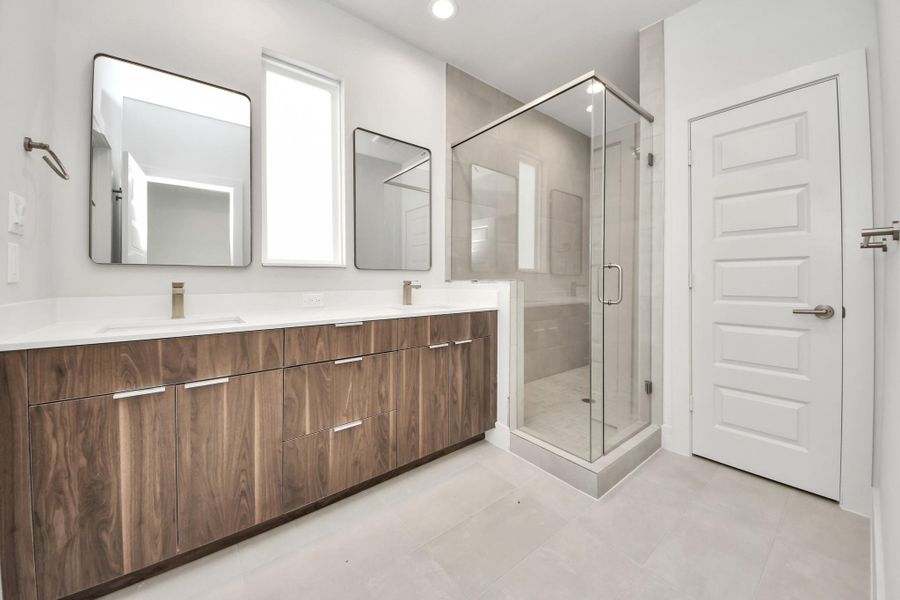 Furnished interior view inside a new home in Cay Landing, Houston (Image 11).