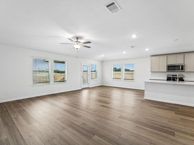 Photo is not of the actual home, but is an inspirational photo of builder’s model home and may depict options, furnishings, and/or decorator features that are not included Photo is not of the actual home, but is an inspirational photo of builder’s model home and may depict options, furnishings, and/or decorator features that are not included
