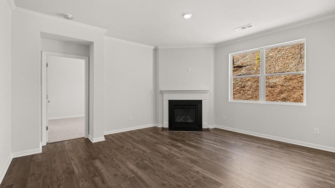 Spacious, unfurnished interior of a new home in Parkside at Carter Grove, Cartersville (Image 18).