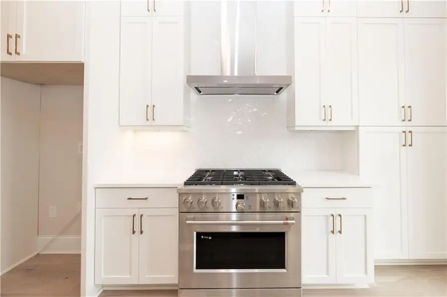 Furnished interior view inside a new home in Townes 333, Peachtree Corners (Image 31).