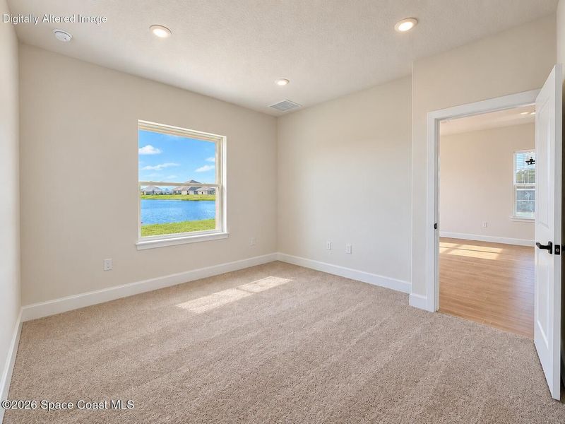 Spacious, unfurnished interior of a new home in St. John's Preserve, Palm Bay (Image 12).