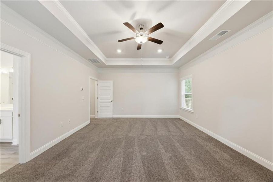 Spacious, unfurnished interior of a new home in Tuscany Hills, Douglasville (Image 25). Spacious, unfurnished interior of a new home in Tuscany Hills, Douglasville (Image 25).