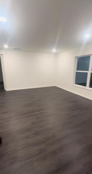 Spacious, unfurnished interior of a new home in , Haines City (Image 6).