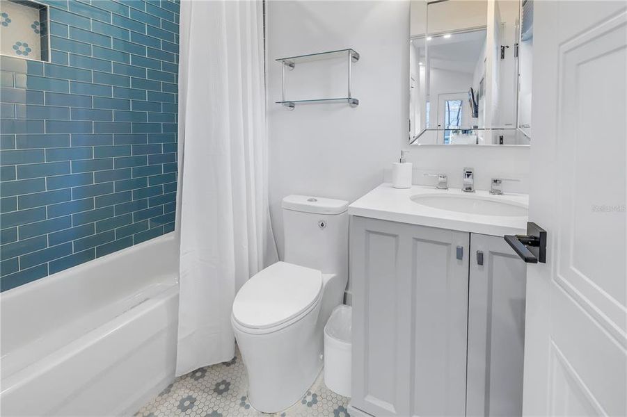 Furnished interior view inside a new home in , St. Petersburg (Image 63).