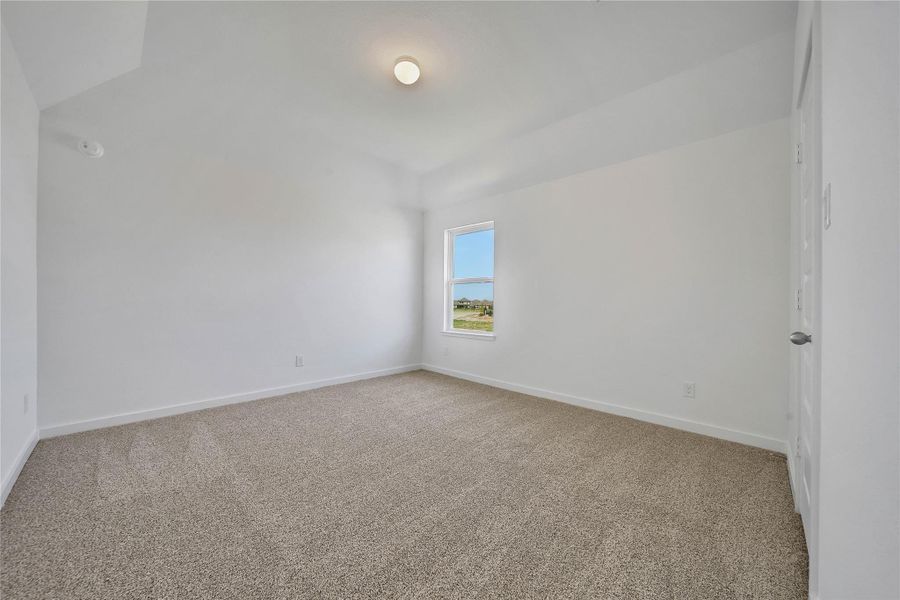 Spacious, unfurnished interior of a new home in , Rosharon (Image 26).