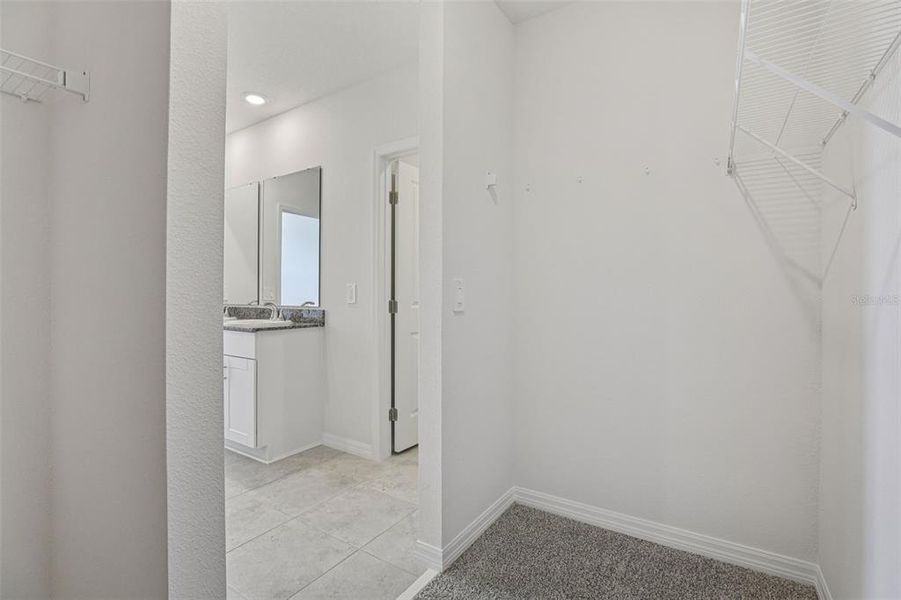 Spacious, unfurnished interior of a new home in Crosswinds - Signature Series, Haines City (Image 28).