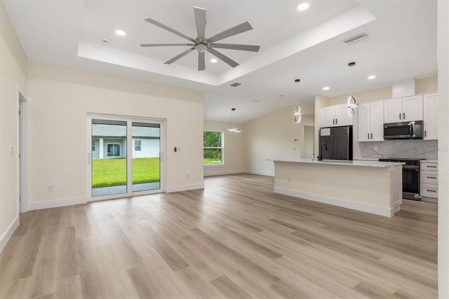 Spacious, unfurnished interior of a new home in , Port Charlotte (Image 21).