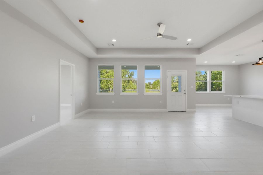 Spacious, unfurnished interior of a new home in , Conroe (Image 27). Spacious, unfurnished interior of a new home in , Conroe (Image 27).