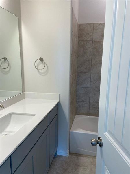 Furnished interior view inside a new home in Hillview Addition, Decatur (Image 6).