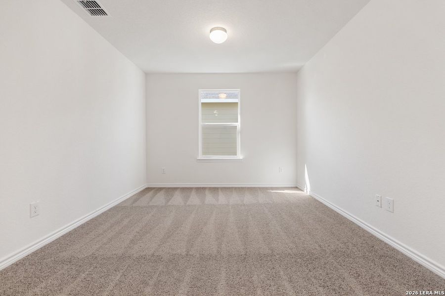 Spacious, unfurnished interior of a new home in Spanish Trails Villas, San Antonio (Image 15). Spacious, unfurnished interior of a new home in Spanish Trails Villas, San Antonio (Image 15).