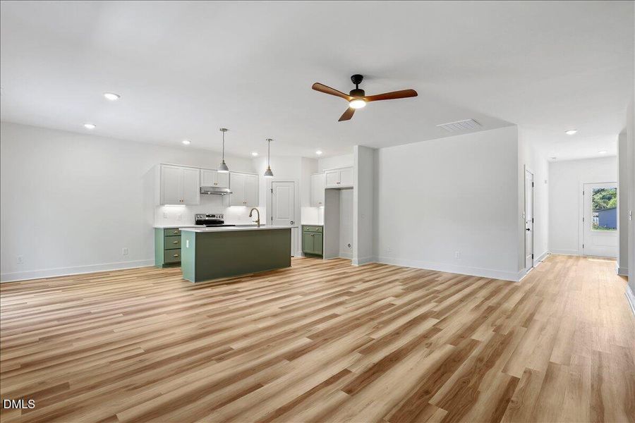 10-204 W Wilson St-10