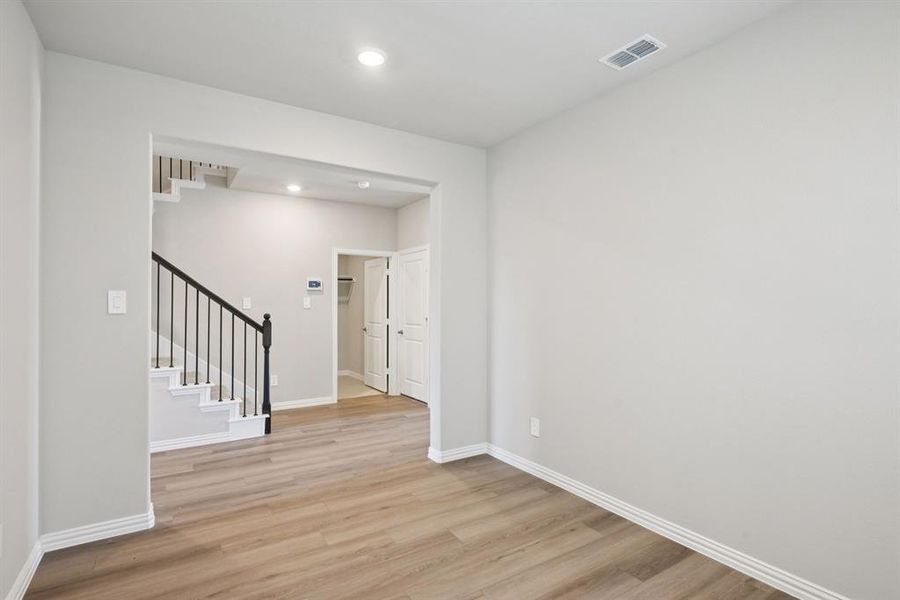 Photo is not of the actual home, but is an inspirational photo of builder’s model home and may depict options, furnishings, and/or decorator features that are not included. Photo is not of the actual home, but is an inspirational photo of builder’s model home and may depict options, furnishings, and/or decorator features that are not included.