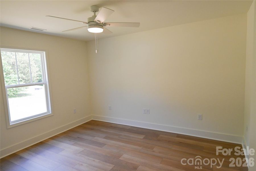 Spacious, unfurnished interior of a new home in , Clover (Image 31).
