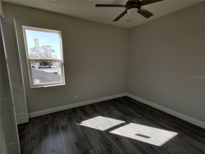 Spacious, unfurnished interior of a new home in , Tampa (Image 29).