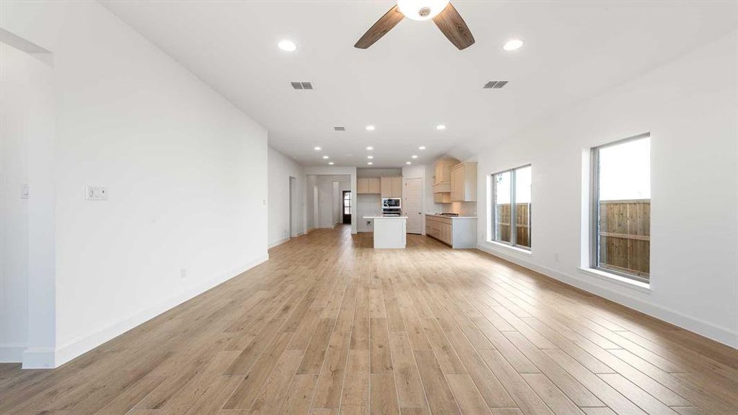 Spacious, unfurnished interior of a new home in Devonshire, Forney (Image 13).