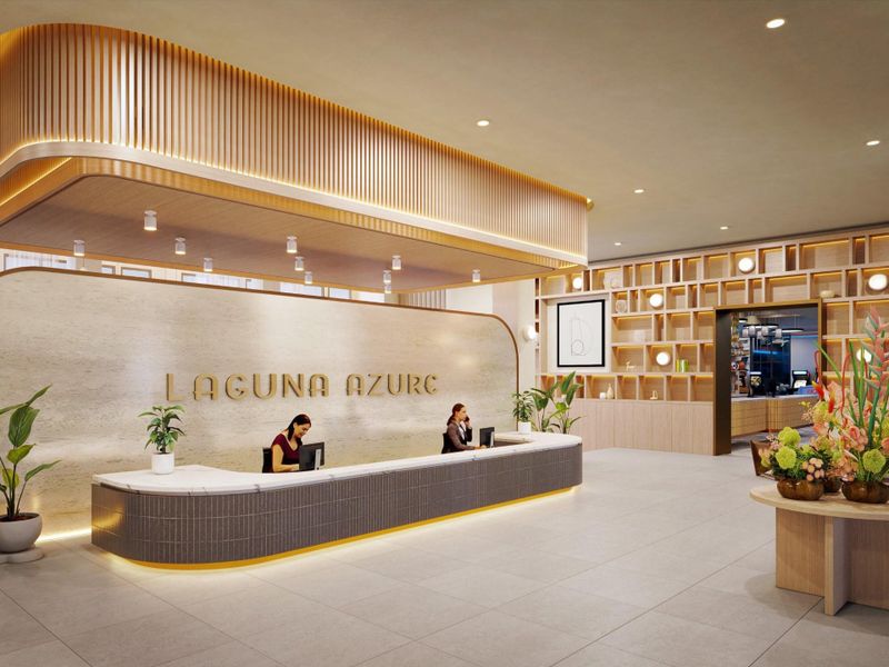 Image 24 of a home in Saint Tropez.