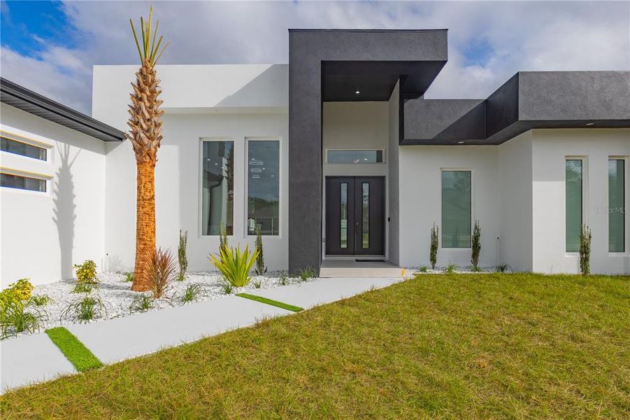 Exterior details and patio area of a home in , Palm Coast (Image 3). Exterior details and patio area of a home in , Palm Coast (Image 3).