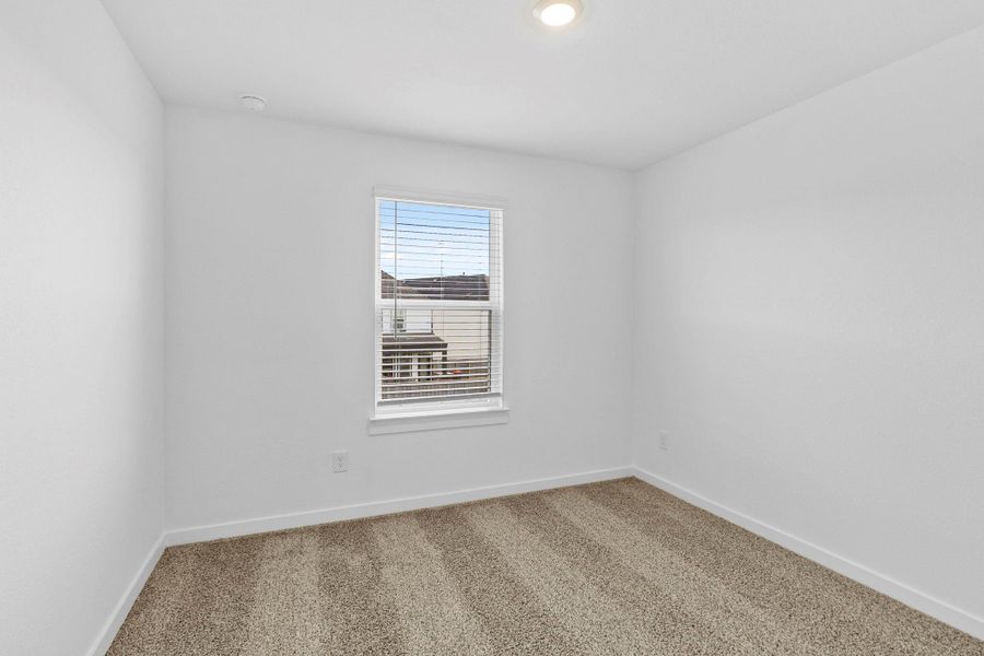 Spacious, unfurnished interior of a new home in Grand West, Houston (Image 23).