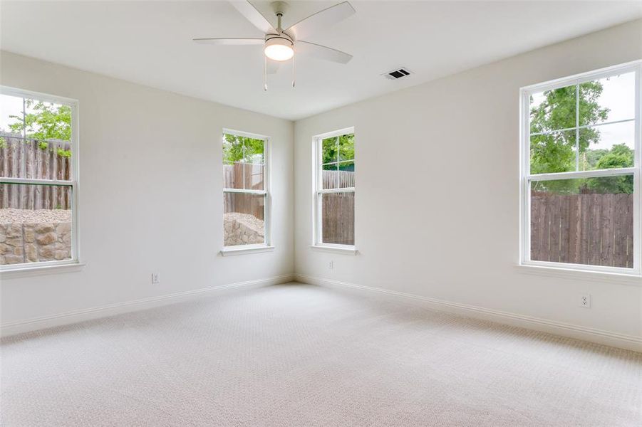 Spacious, unfurnished interior of a new home in Reserves at Trinity, Willow Park (Image 10). Spacious, unfurnished interior of a new home in Reserves at Trinity, Willow Park (Image 10).