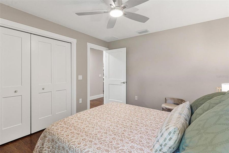 Furnished interior view inside a new home in , Lady Lake (Image 11).