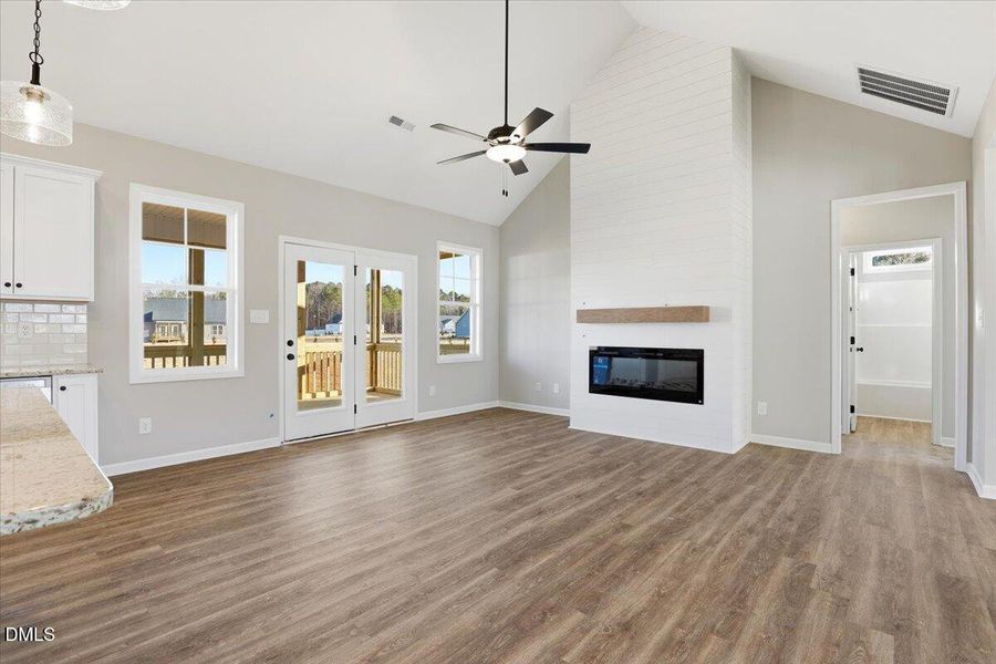 11-9300 Bear Run Ln-11