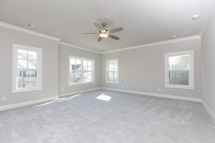 Spacious, unfurnished interior of a new home in Waterhaven, Cumming (Image 23).