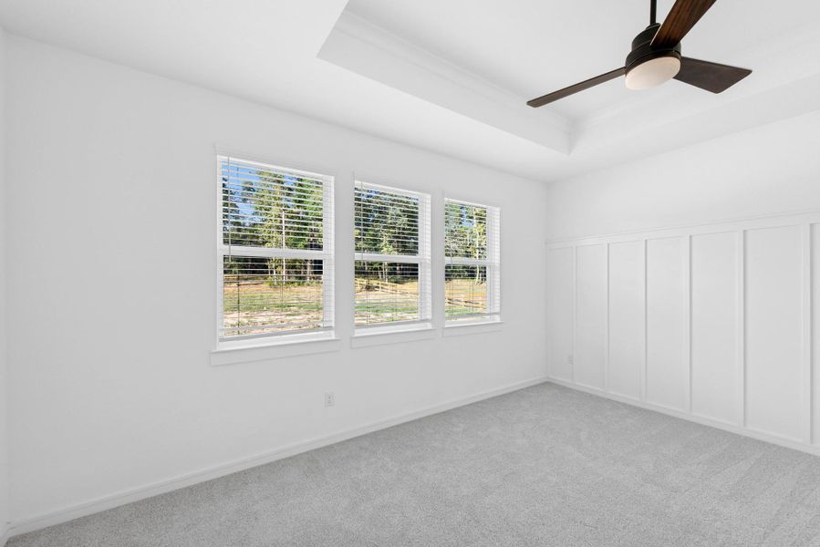 Spacious primary suite (*Photo not of actual home and used for illustration purposes only.)