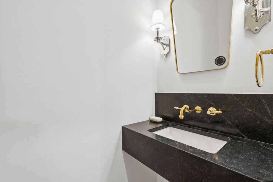 Image 84 of a home in .