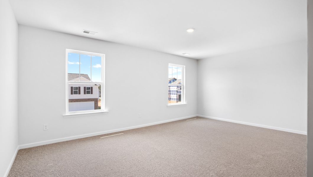 Spacious, unfurnished interior of a new home in Harrier Point, Woodruff (Image 22).