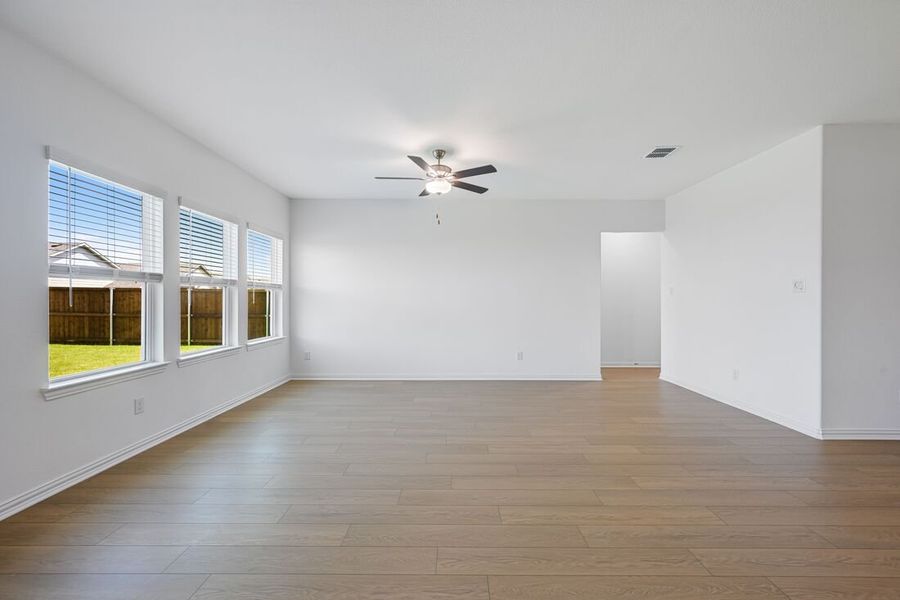 Spacious, unfurnished interior of a new home in River Ridge, Crandall (Image 15). Spacious, unfurnished interior of a new home in River Ridge, Crandall (Image 15).