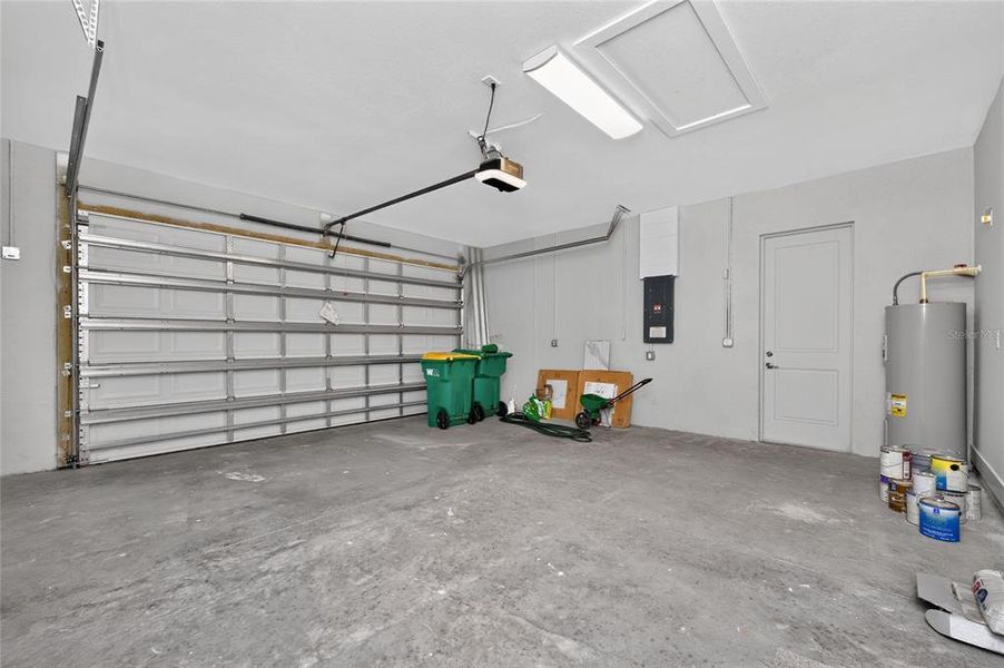 Spacious, unfurnished interior of a new home in , Port Charlotte (Image 46). Spacious, unfurnished interior of a new home in , Port Charlotte (Image 46).