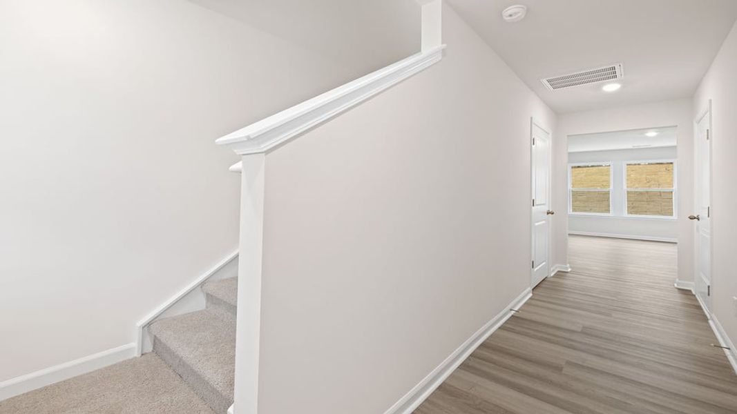Spacious, unfurnished interior of a new home in Seneca Falls, Seneca (Image 14).