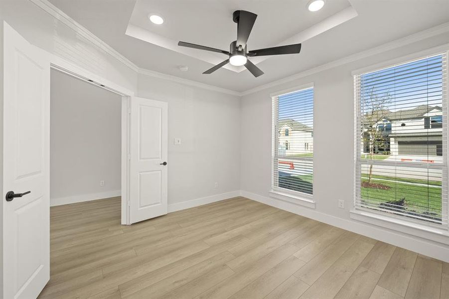 Spacious, unfurnished interior of a new home in Bear Creek, Cedar Hill (Image 28). Spacious, unfurnished interior of a new home in Bear Creek, Cedar Hill (Image 28).