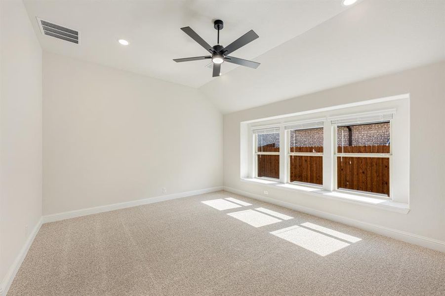 Spacious, unfurnished interior of a new home in Glenwood Meadows, Denton (Image 31). Spacious, unfurnished interior of a new home in Glenwood Meadows, Denton (Image 31).