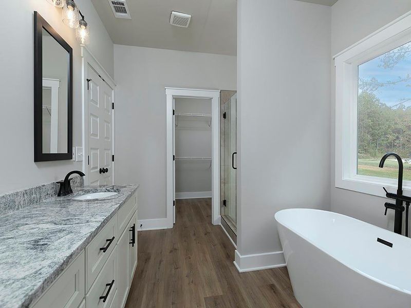 Furnished interior view inside a new home in , Dallas (Image 6).