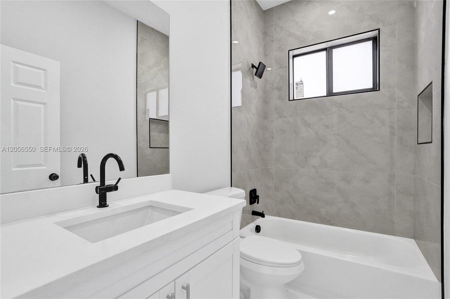 Furnished interior view inside a new home in , Fort Lauderdale (Image 10). Furnished interior view inside a new home in , Fort Lauderdale (Image 10).
