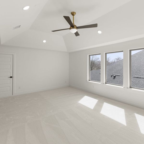 Spacious, unfurnished interior of a new home in StarView, Prosper (Image 76). Spacious, unfurnished interior of a new home in StarView, Prosper (Image 76).