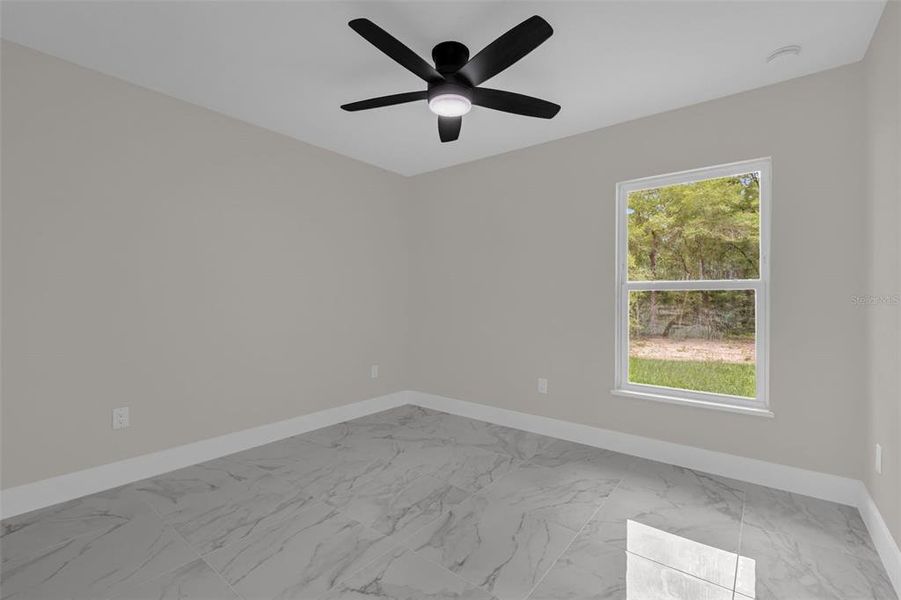 Spacious, unfurnished interior of a new home in , Dunnellon (Image 16).