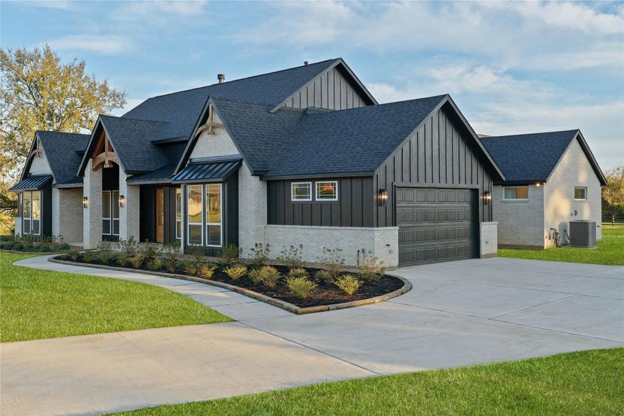 Front exterior of a new home in , Montgomery, TX, highlighting curb appeal (Image 1). Front exterior of a new home in , Montgomery, TX, highlighting curb appeal (Image 1).