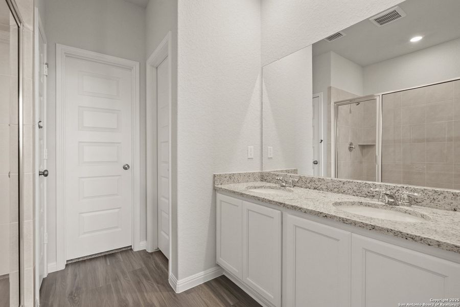 Furnished interior view inside a new home in Cinco Lakes, San Antonio (Image 8). Furnished interior view inside a new home in Cinco Lakes, San Antonio (Image 8).