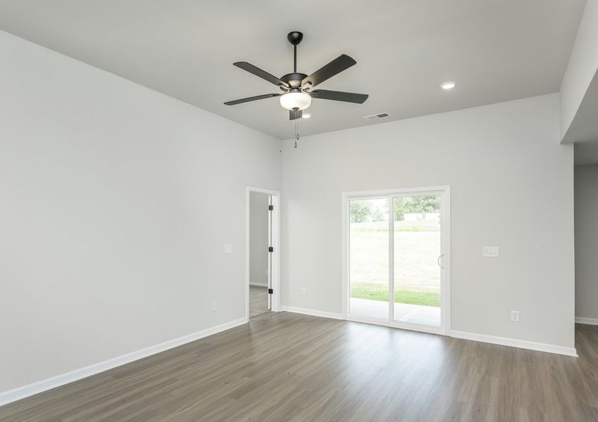 Spacious living room