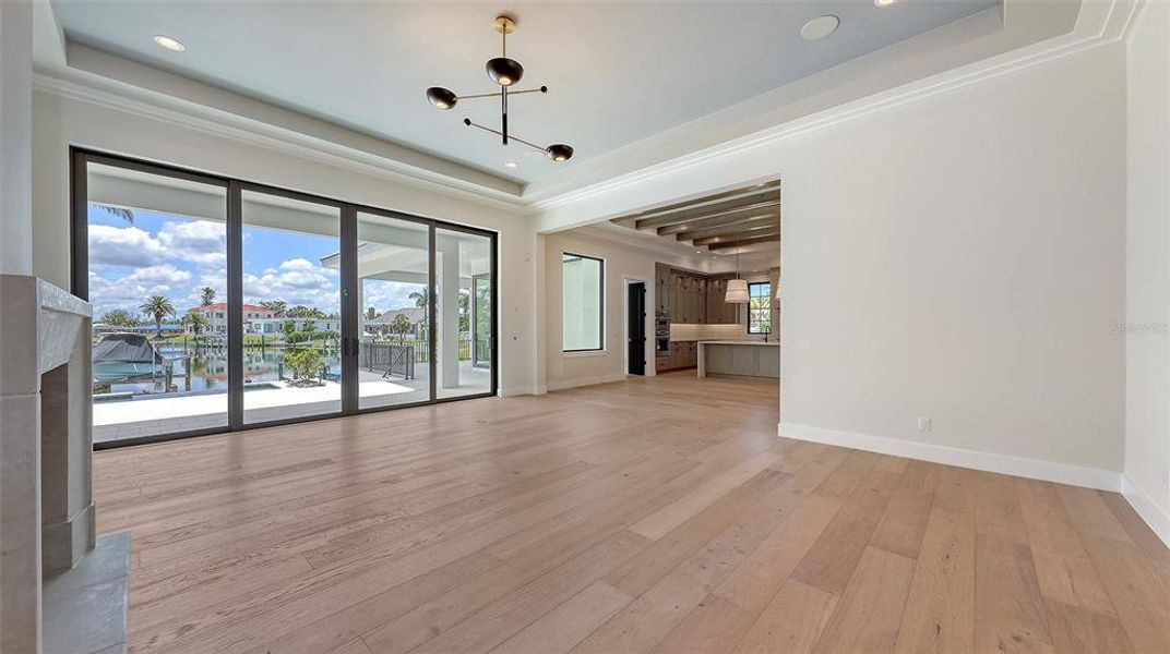 Spacious, unfurnished interior of a new home in , Longboat Key (Image 22).