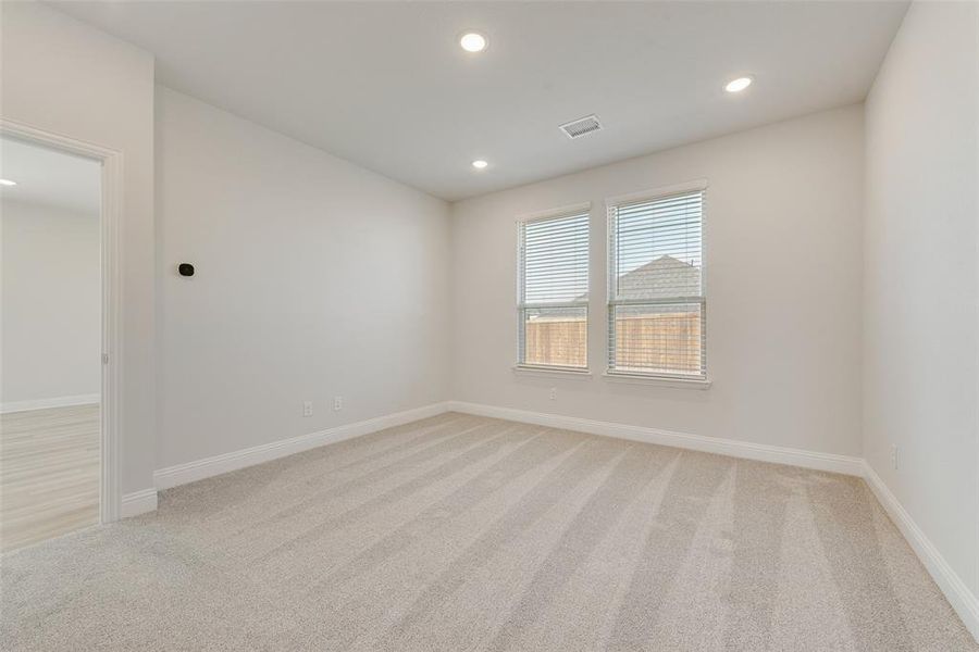 Spacious, unfurnished interior of a new home in Walden Pond, Forney (Image 14).