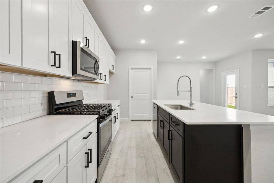 Furnished interior view inside a new home in Santorini, Seagoville (Image 5). Furnished interior view inside a new home in Santorini, Seagoville (Image 5).