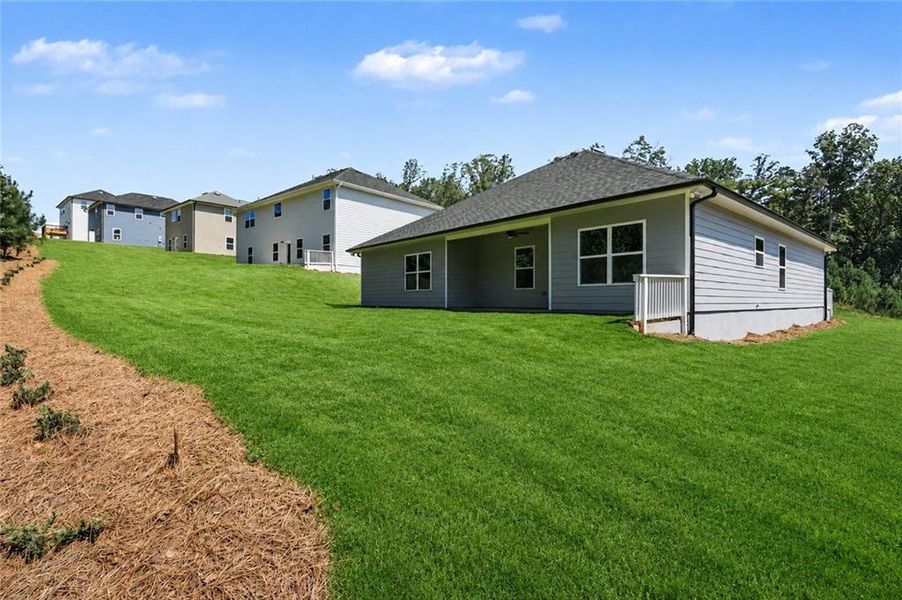 Exterior details and patio area of a home in Thunder Ridge, Dawsonville (Image 3).
