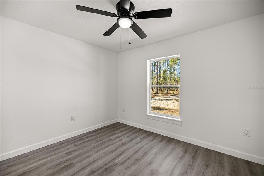 Spacious, unfurnished interior of a new home in , Dunnellon (Image 12).