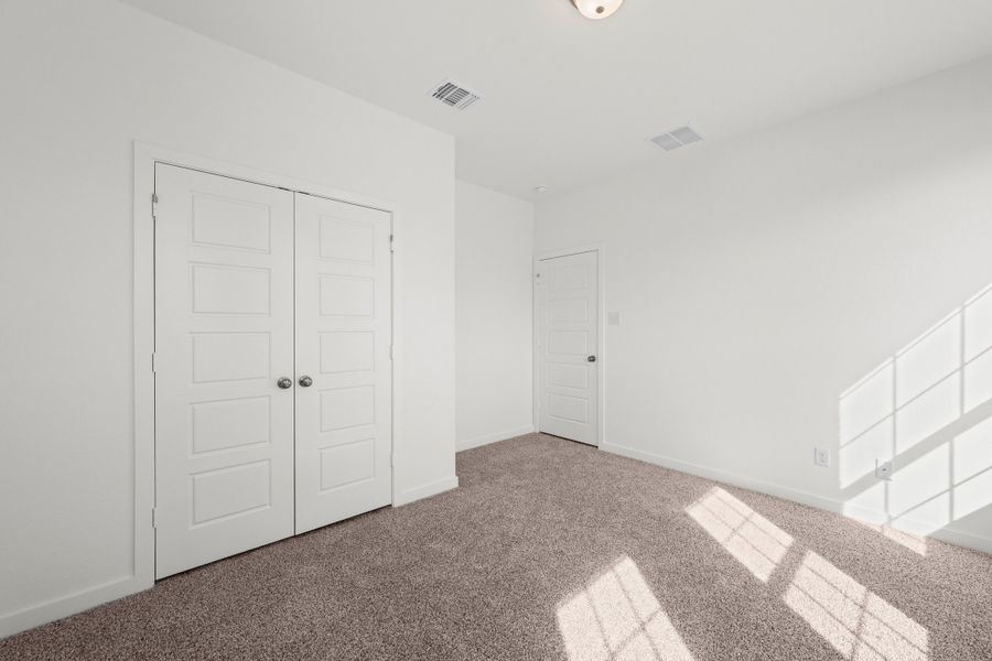 Spacious, unfurnished interior of a new home in South Pointe, Temple (Image 8). Spacious, unfurnished interior of a new home in South Pointe, Temple (Image 8).