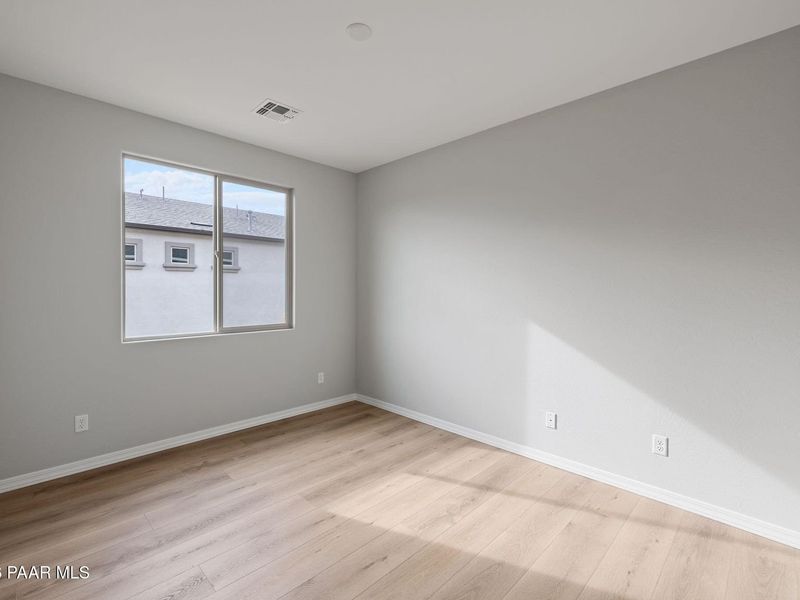 Spacious, unfurnished interior of a new home in North Ridge at Pronghorn Ranch, Prescott Valley (Image 29). Spacious, unfurnished interior of a new home in North Ridge at Pronghorn Ranch, Prescott Valley (Image 29).