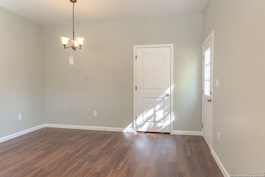 Spacious, unfurnished interior of a new home in , San Antonio (Image 23).