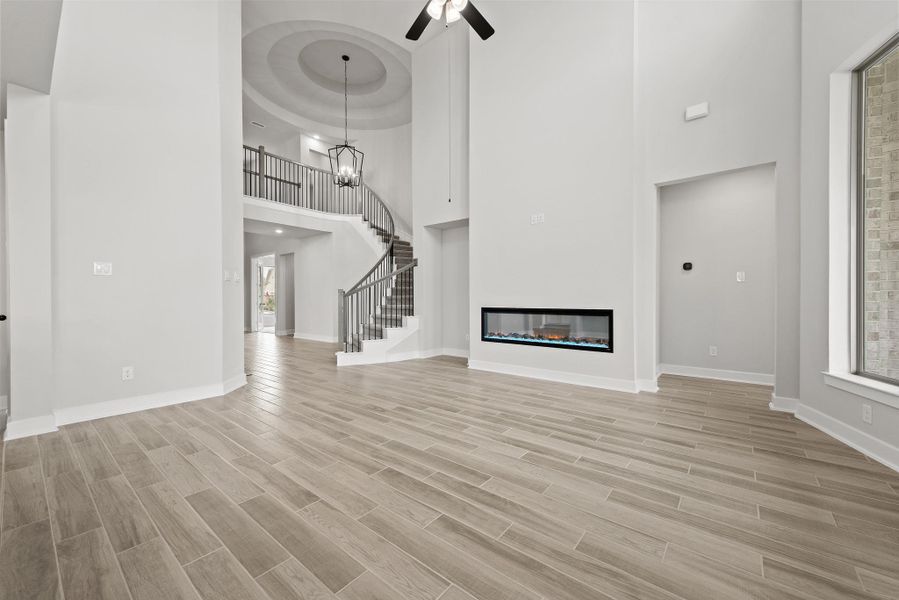 Representative image. Features, specifications, selections and colors may vary. Representative image. Features, specifications, selections and colors may vary.